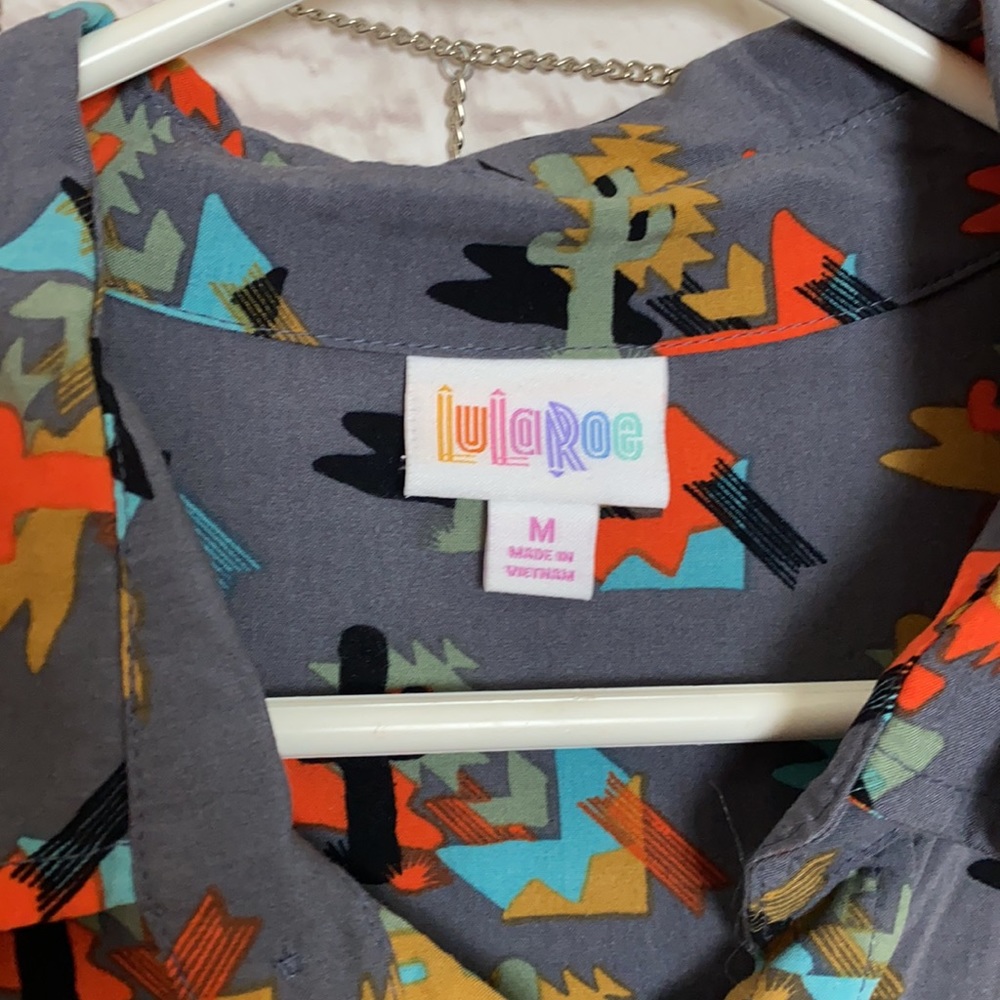 Button down top - Picture 2 of 6